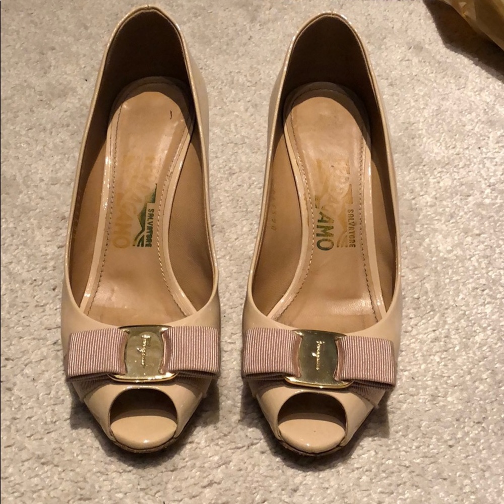 Salvatore Ferragamo vara bow sandals